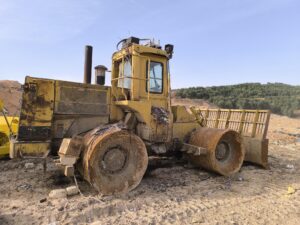 CAT 816B