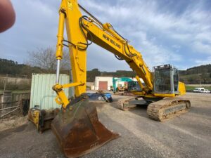 New Holland E265C