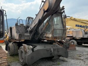 Liebherr A924B