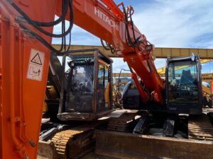Hitachi ZX225US-3