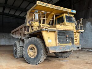 Volvo Dresser 210