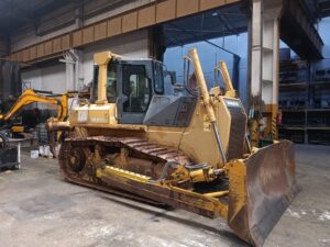Komatsu D65EX15