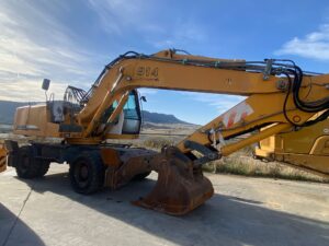 Liebherr A914B
