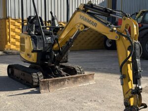 Yanmar Vio17