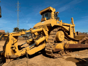 CAT D10