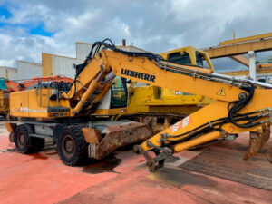 LIEBHERR A904C